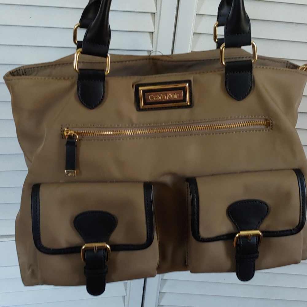 Calvin Klein tote - Picture 1 of 5